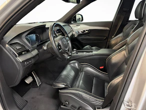 https://vehicle.imgix.net/4299279/9549c410-5b9a-4f47-a939-1655b6ab9f63.jpg