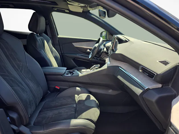Peugeot 3008 1.2 PureTech GT Pack / Jetzt mit attraktivem 1.9% Leasing!