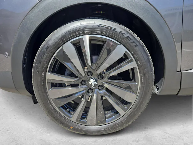 Peugeot 3008 1.2 PureTech GT Pack / Jetzt mit attraktivem 1.9% Leasing!