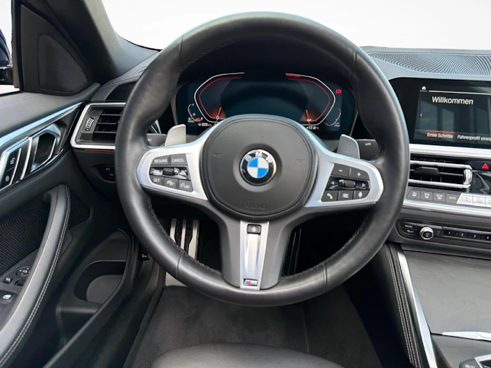 Fahrzeugbild BMW 4 SERIES