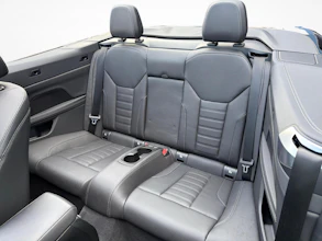 https://vehicle.imgix.net/4299307/9afb2375-00d0-4a58-a8fb-b7dc593e659b.jpg