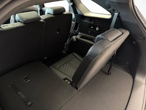 https://vehicle.imgix.net/4299314/c2c4c8de-8cf8-449a-8f20-48d587705383.jpg