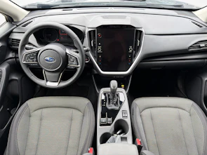 Fahrzeugbild SUBARU Crosstrek 2.0i e-Boxer Swiss Plus