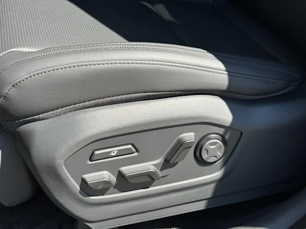 Hyundai Santa Fe 1.6 T-GDi HEV Calligraphy Swiss Edition MY26