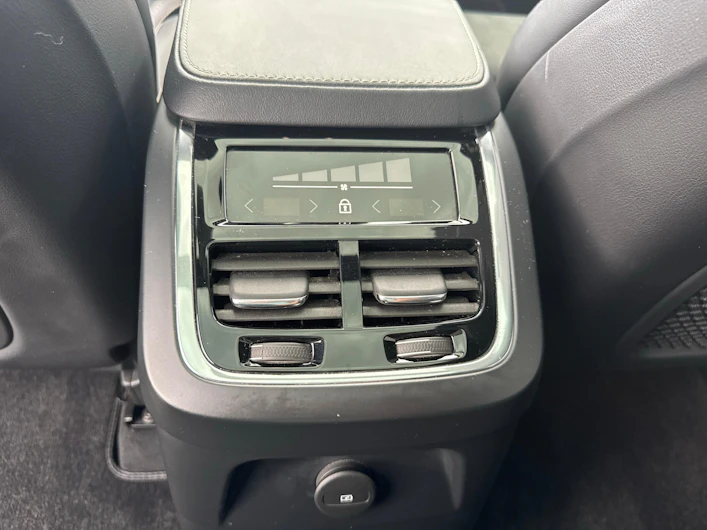 immagine del veicolo VOLVO XC90