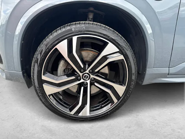 Volvo XC90 2.0 T8 TE R-Design 7P. eAWD / ab 3,99% Leasing bei Abschluss einer Protect Autoversicherung