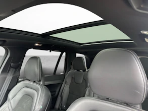 https://vehicle.imgix.net/4299397/d7c57461-61cd-4400-bd30-53ed88124cf8.jpg