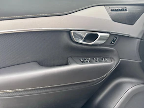 https://vehicle.imgix.net/4299397/f6bf0f29-53b4-4241-aa0a-f95f831e006f.jpg