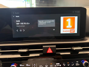 https://vehicle.imgix.net/4299399/207179ed-2d19-4180-a665-ae6f81213cff.jpg