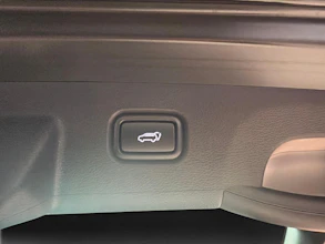 https://vehicle.imgix.net/4299399/b7eb0ab1-09a9-4f28-8548-4be2d59913dd.jpg