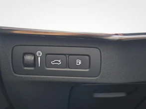 https://vehicle.imgix.net/4299407/f598ae9c-e141-46df-820f-8388d8584e80.jpg