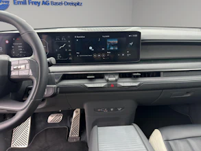 https://vehicle.imgix.net/4299442/13c78afb-38f3-4c90-ab5c-e95aae806b6a.jpg