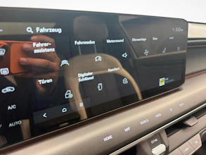 https://vehicle.imgix.net/4299447/f06d9589-23df-4a37-87b5-5a261cc0e62e.jpg
