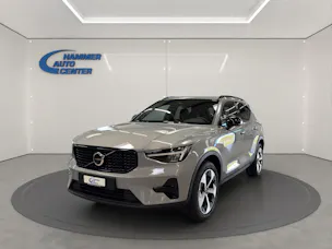 Volvo XC40 2.0 B3 MH Plus Dark
