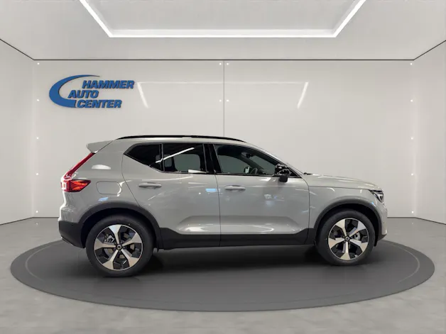 Volvo XC40 2.0 B3 MH Plus Dark