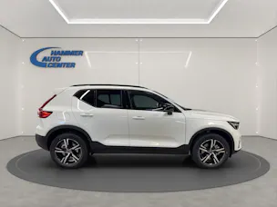 Volvo XC40 2.0 B3 MH Plus Dark