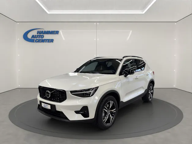 Volvo XC40 2.0 B3 MH Plus Dark