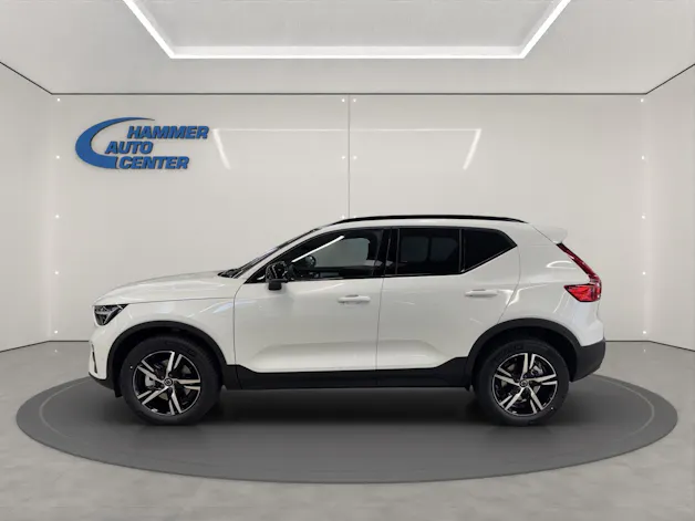 Volvo XC40 2.0 B3 MH Plus Dark
