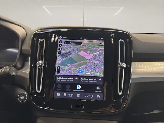 Volvo XC40 2.0 B3 MH Plus Dark