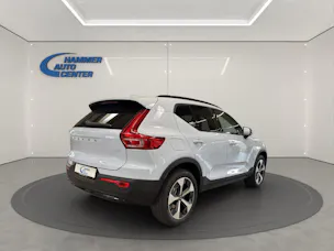 Volvo XC40 2.0 B3 MH Plus Dark