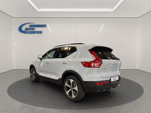 Volvo XC40 2.0 B3 MH Plus Dark