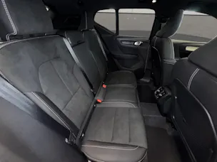 Volvo XC40 2.0 B3 MH Plus Dark