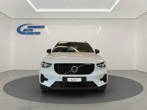 Volvo XC40 2.0 B3 MH Plus Dark