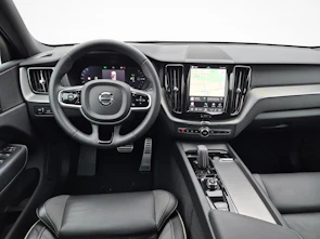 Fahrzeugbild VOLVO XC60 2.0 T6 TE R-Design eAWD / ab 0,99% Leasing bei Abschluss einer Protect Autoversicherung