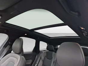 https://vehicle.imgix.net/4299478/ddefdf8c-3c2f-4e44-ae59-7610e0dea762.jpg
