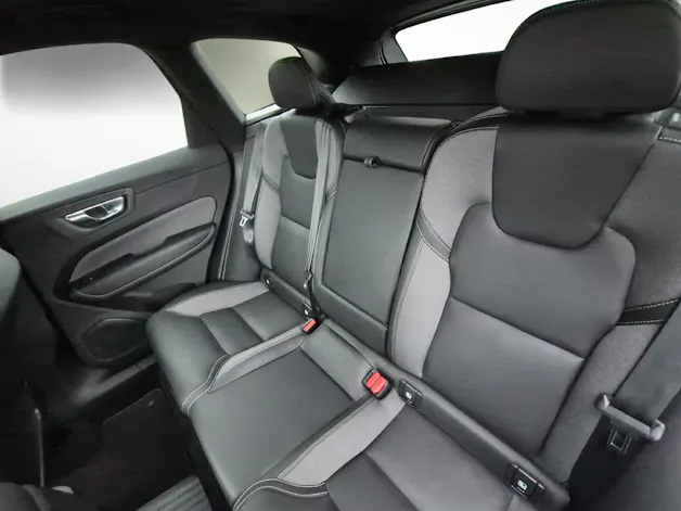 Volvo XC60 2.0 T6 TE R-Design eAWD / ab 0,99% Leasing bei Abschluss einer Protect Autoversicherung