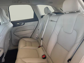 image du véhicule VOLVO XC60 2.0 B5 MH Plus Bright AWD / Jetzt mit attraktivem 1.9% Leasing!