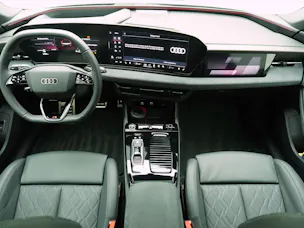 Audi A6 e-tron Avant S line quattro
