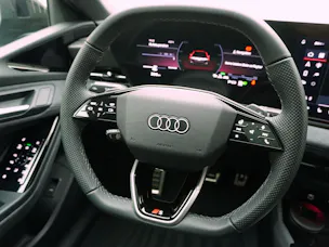 Audi A6 e-tron Avant S line quattro