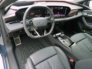 Audi A6 e-tron Avant S line quattro