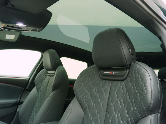 Audi A6 e-tron Avant S line quattro