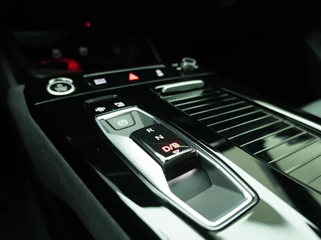 Audi A6 e-tron Avant S line quattro