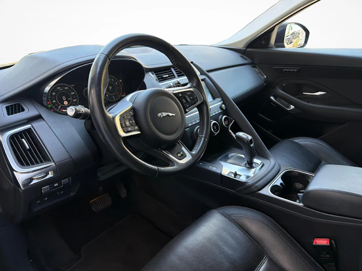 Fahrzeugbild JAGUAR E-PACE