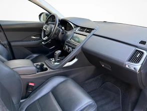 https://vehicle.imgix.net/4299532/d78cfcb7-ea80-42d3-b5e4-57cce74f21e9.jpg
