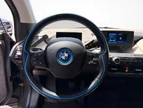 https://vehicle.imgix.net/4299570/1c930b00-246a-4453-a05e-81f3e530ea7e.jpg