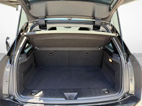 https://vehicle.imgix.net/4299570/d2f8dd38-d42d-4a7e-bae3-2f737e88aa20.jpg