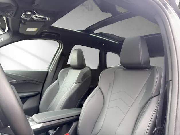BMW X1 30e xDrive paddles