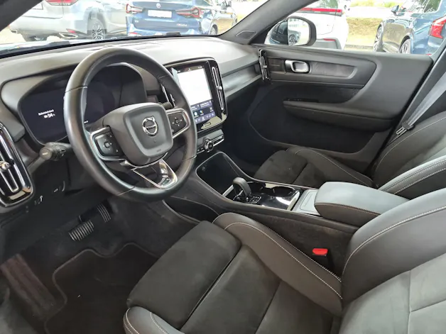 Volvo C40 P8 Twin Recharge AWD / ab 0,99% Leasing bei Abschluss einer Protect Autoversicherung