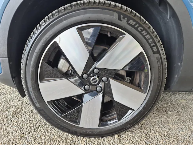 Volvo C40 P8 Twin Recharge AWD / ab 0,99% Leasing bei Abschluss einer Protect Autoversicherung