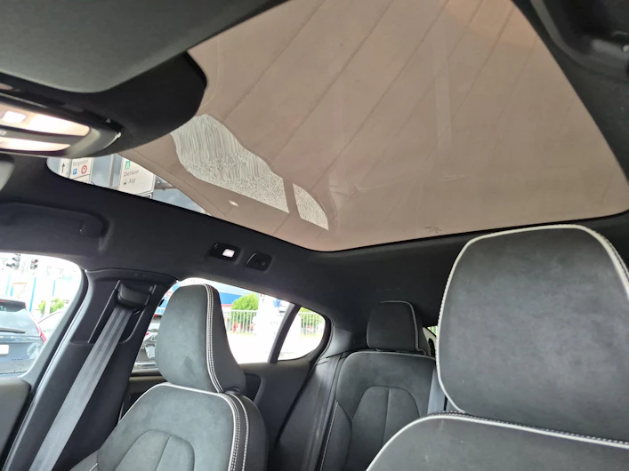 Fahrzeugbild VOLVO C40