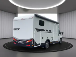 Peugeot Boxer EXPDN 7.0 E 2.2 BlueHDi 140 S/S CROSSCAMP