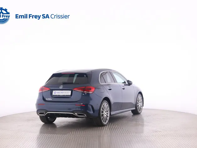 MERCEDES-BENZ A 250 e AMG Line