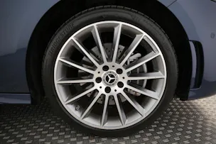 MERCEDES-BENZ A 250 e AMG Line