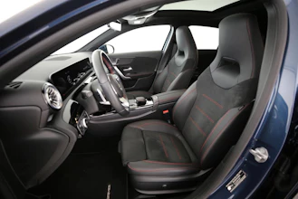 https://vehicle.imgix.net/4299628/96d69e2c-c263-44fa-8055-c9b8e00ccd97.jpg