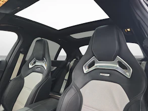 https://vehicle.imgix.net/4299686/e3853e65-aa84-4fcc-a1d2-1a216e332eb6.jpg