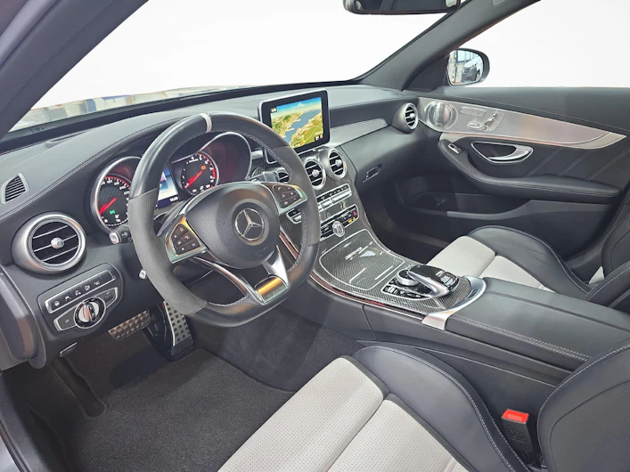 image du véhicule MERCEDES-BENZ C 63 AMG
